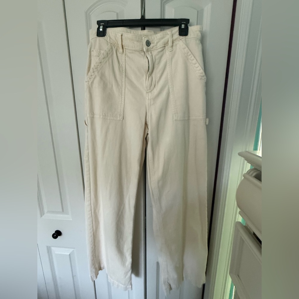 American Eagle Outfitters Cream Straight Leg Women's Jeans